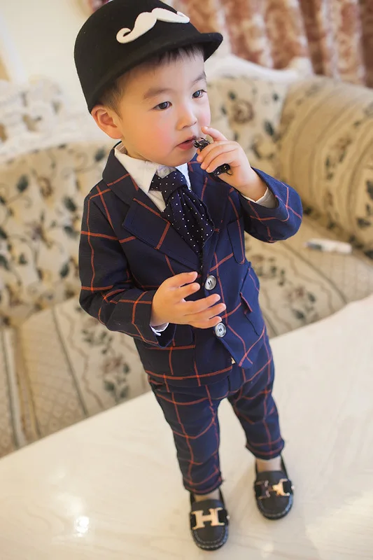 baby boy dressing