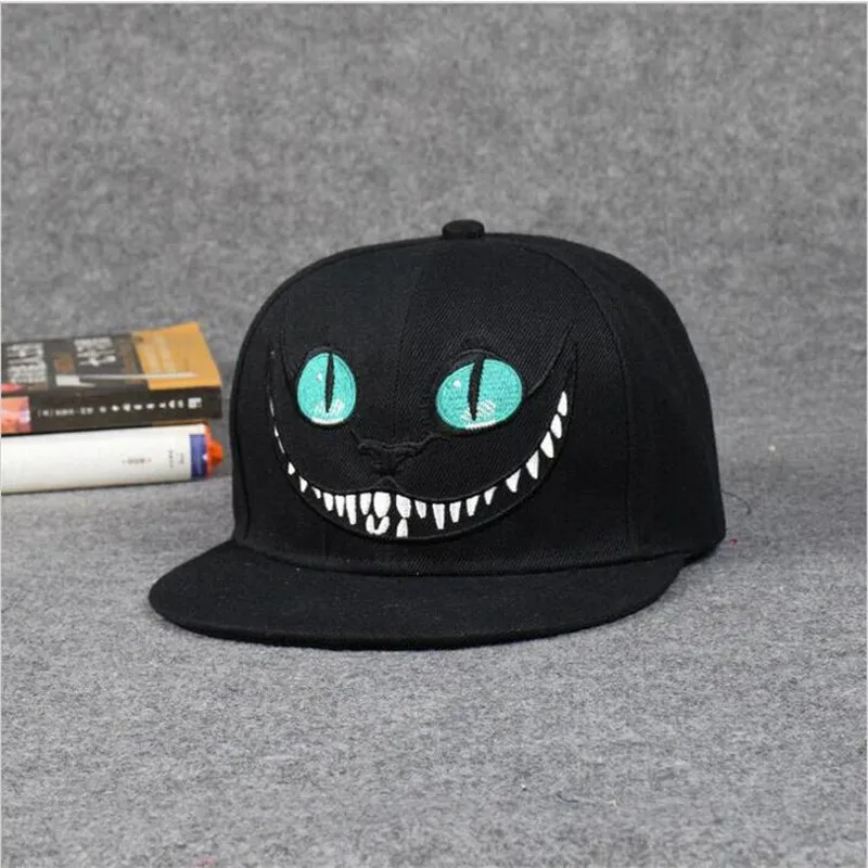Xuyijun 2018 Alice Wonderland Cheshire Cat cartoon baseball caps BUGS BUNNY SYLVESTER hats for Men and Women snapback hiphop