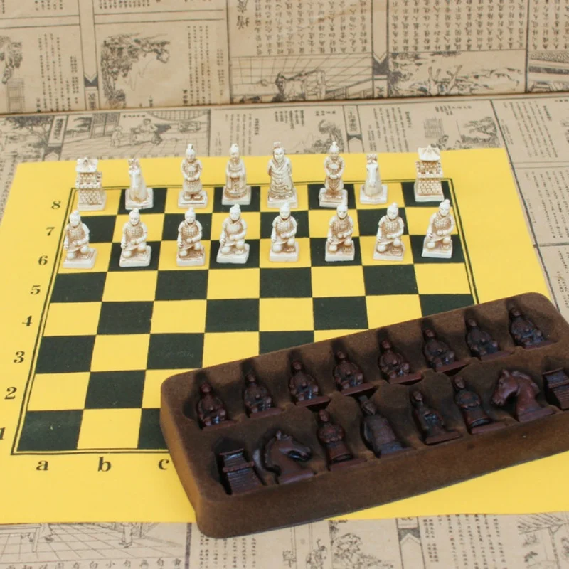 

Retro International chess - Terracotta Warrior figures modeling small size chess pieces - with leather chessboard