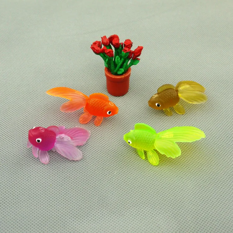 100pcs/lot wholesale 5cm Plastic fresh water fish model series of