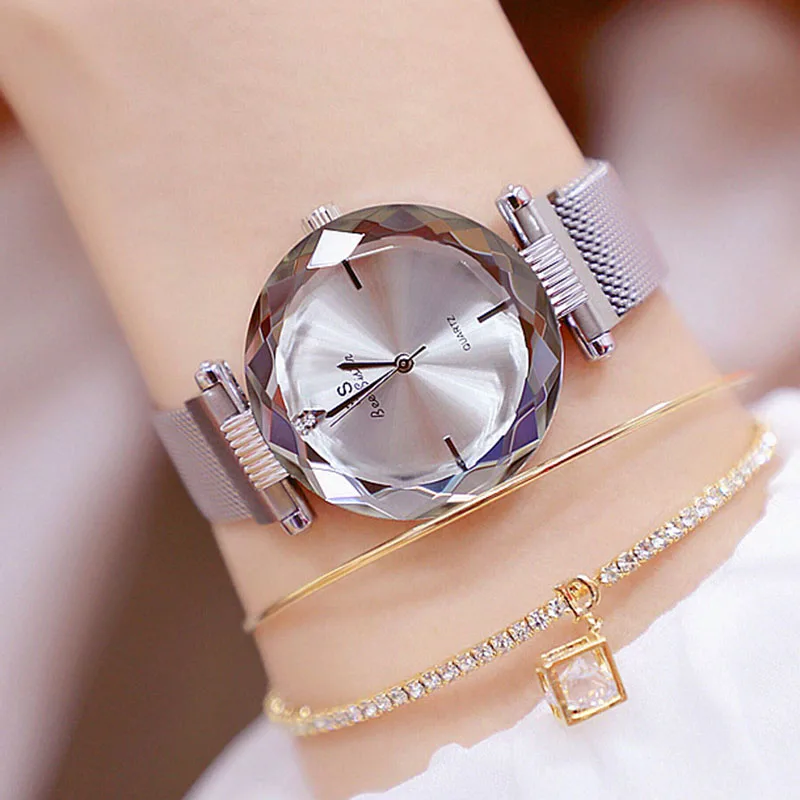 

Women Luxury Quartz Watches Ladies Dress Wristwatches Wach Watch Bracelet Exquisite Magnet Magnetic Force Unique Creative Band