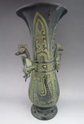 

Exquisite Ancient Chinese folk strange dragon pattern bronze vase