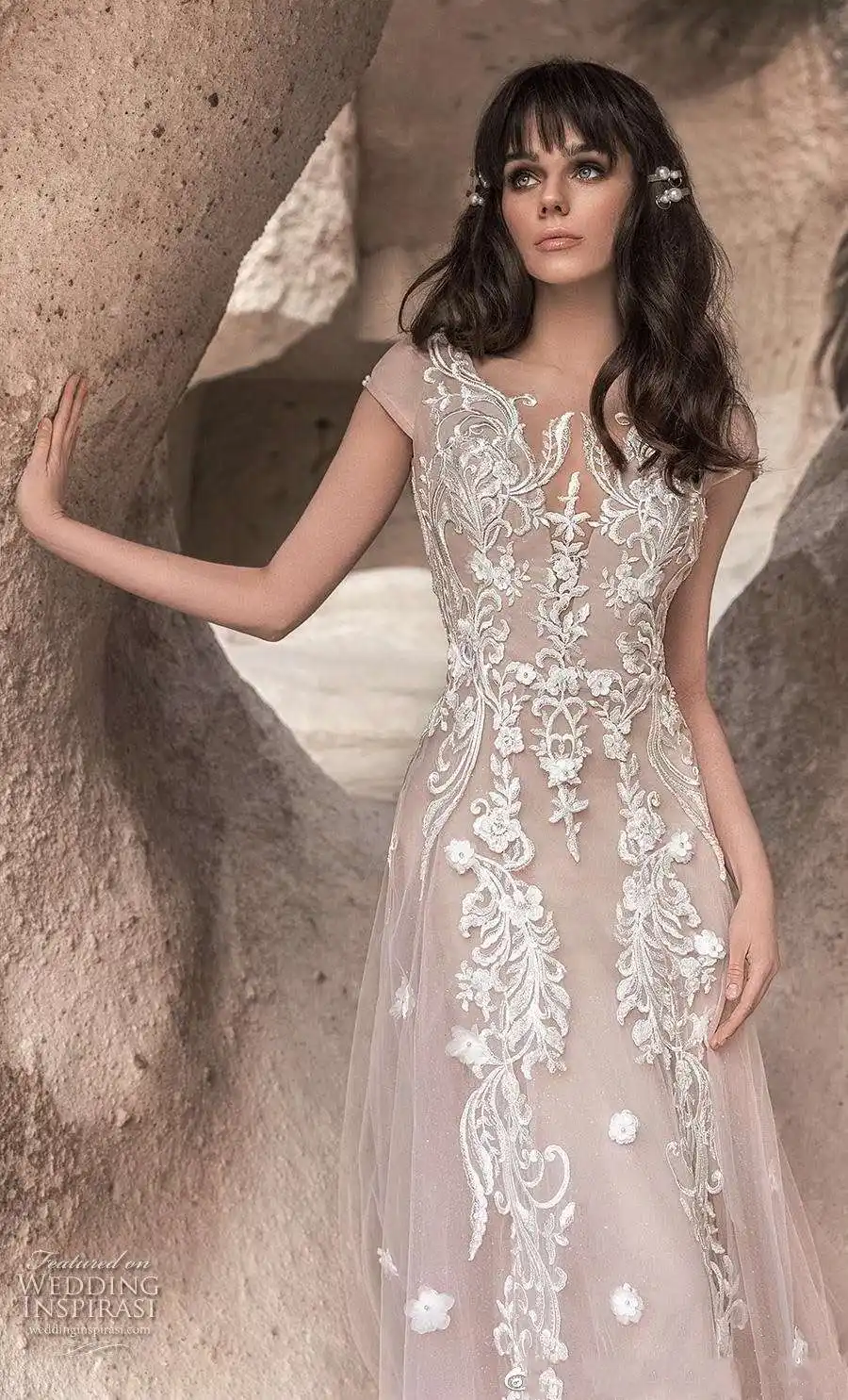 New Arrival 3d Flowers Boho Wedding Dress 2020 Lace Beach Wedding