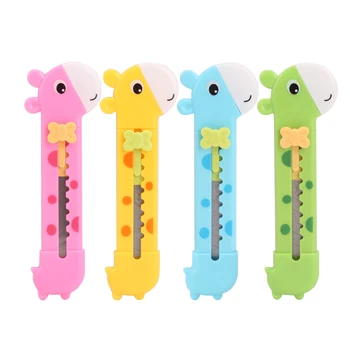 

1 Pc Random Cute Giraffe Utility Knife Paper Cutter Cutting Paper Razor Blade Office Stationery Escolar Papelaria School Supply