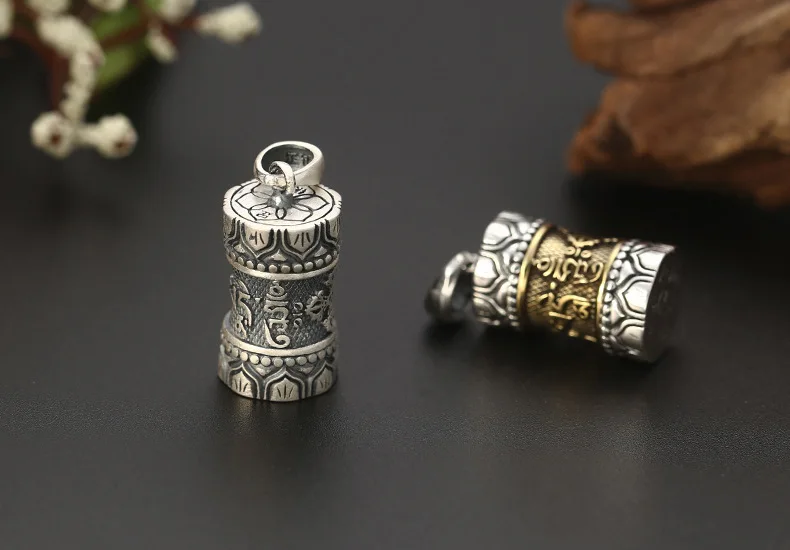 silver-gau-pendant001D