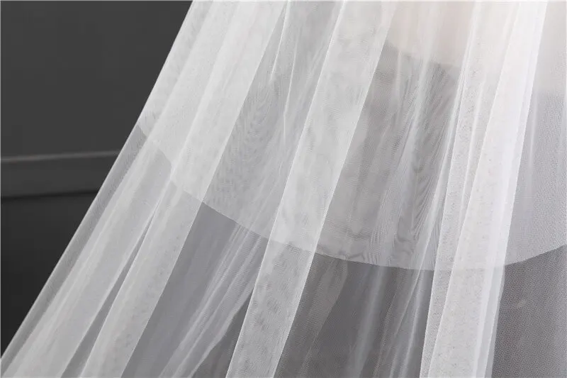 2017 New Design Wedding Veil 3 Meters Long Applique Lace Bridal Veils With Comb One-layer Ivory White Bride Wedding Accessories 2017 New Design Wedding Veil 3 Meters Long Applique Lace Bridal Veils With Comb One-layer Ivory White Bride Wedding Accessories