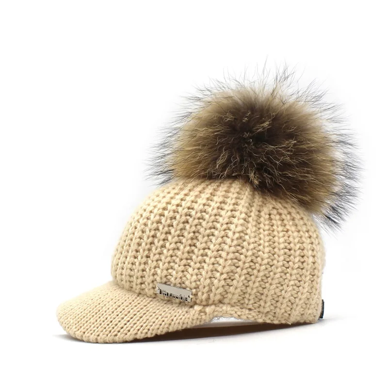 гуччи шапки с бубоном. шапка с помпоном и козырьком. шапка кепка с помпоном. шапка кепка с помпоном. кепка зимняя женская.