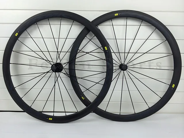 Best price at $361 Cheap 38mm 700C Road bike carbon wheels matte black bicycle clincher tubular carbon wheels free shipping