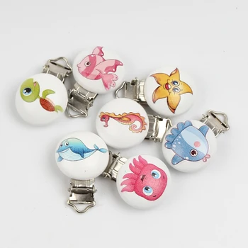 

Handmade 5pcs 45x30mm Ocean Creatur Mixed pattern Child Healthly Rubber Pacifier Clips Natural Wooden Cute Pacifier Clasps