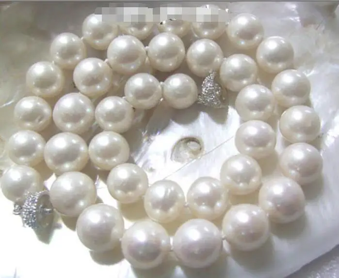 

FREE SHIPPING HOT sell new Style >>>>Beautiful 17" 11mm natural white round freshwater pearl necklace-zircon ball