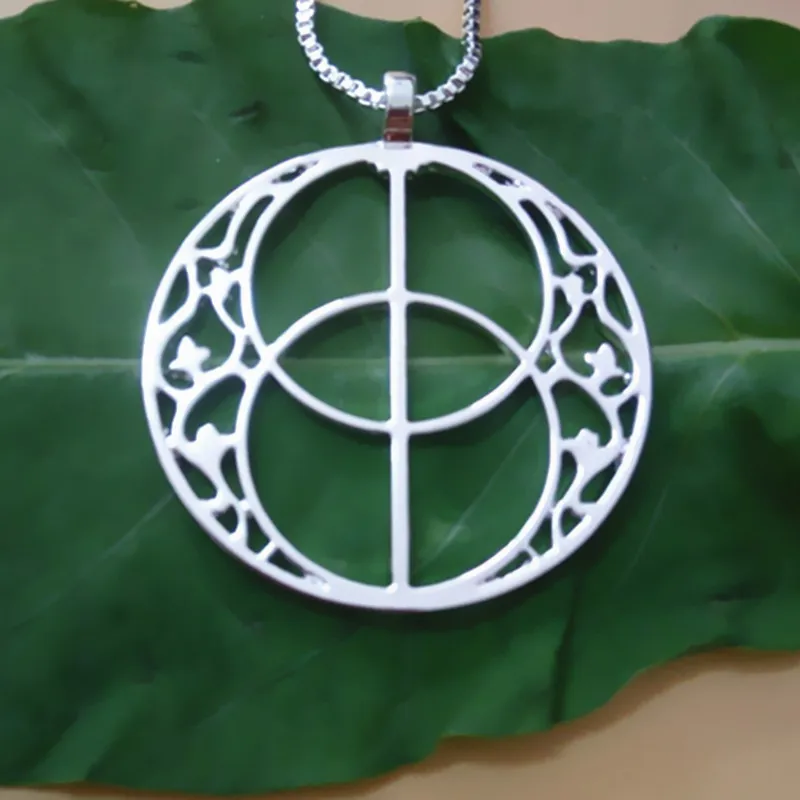 

Drop shipping Vesica Pisces pendant Silver plated necklaces & pendants With 60 cm box chain for women