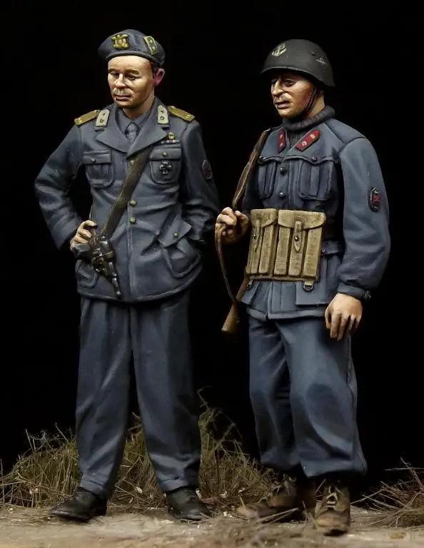 

1/35 Resin Figure Model Kits Italian army Unassembled unpainted