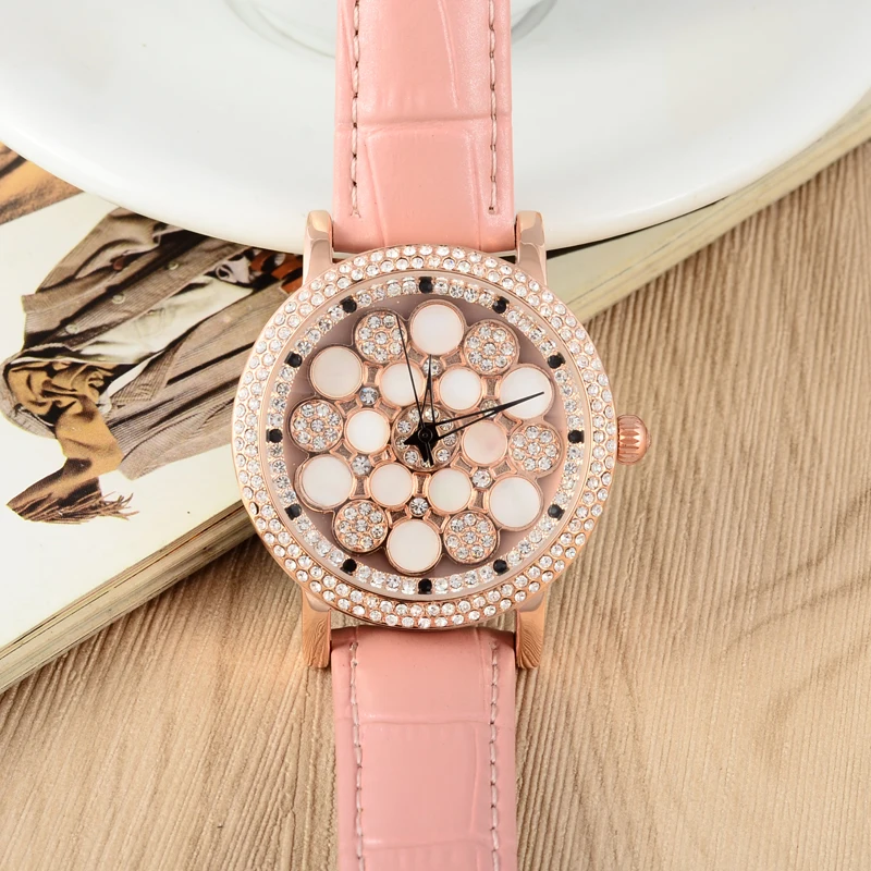 Goedkoop Mooie Ei Bloemen Horloge Meisjes Studenten Horloges GELUK Rotatie Vrouwen Kristallen Horloge Leer Relojes Montre femme W060