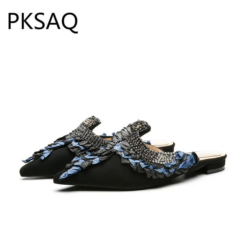 

Summer Women Slippers Outside Pointed Toe Flat Shoes New Lazy Cool Model Show Mules Shoes Ladies Fashion String Bead Party Shoes