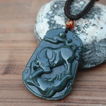 

Wholesale Natural Green Stone Pendant Carved Zodiac cattle Pendant Necklace Lucky Amulet Gift For Men's Jewelry