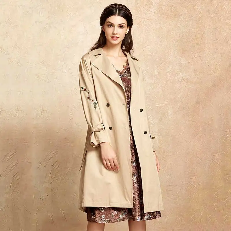

CLEARANCE ARTKA 2018 Autumn New Women Embroidered Double-breasted Straps Vintage Elegant Khaki Trench Female WA10078Q