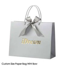 Роскошный пользовательский ленточный бумажный пакет с тиснением золотой фольги логотип