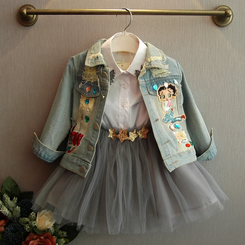 

2018 New Spring Autumn Baby Girl Fashion Denim Coat Children Clothing Outwear Baby Sequins Print Cartoon Jeans Jackets Girl Coat