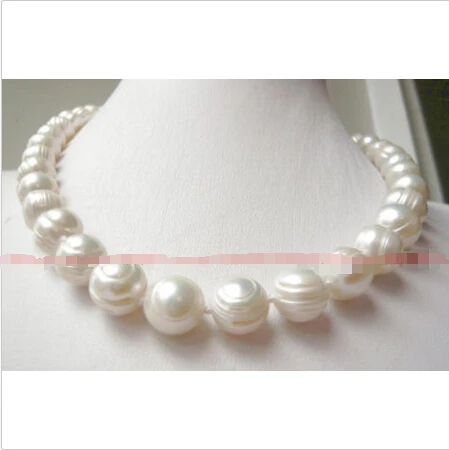 

Free shipping >>>>>>Beautiful!10-11mm White Akoya Cultured Pearl Necklace