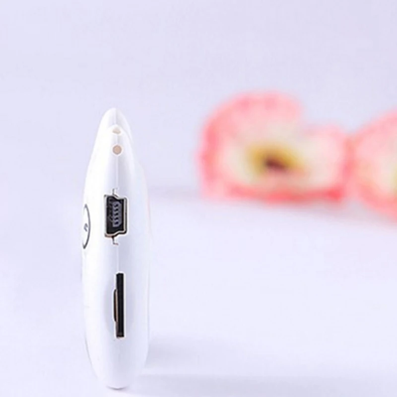 USB:2.0 4.8*3*1cm 4 Styles Cartoon Mini MP3 Player Cute Music Player Support TF Card MP3 Player