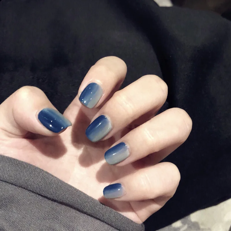 

24 pcs Gradient Color Finished Fake Nails Square Short Full Cover False Nails Blue and Gray Artificial Nail With Glue Stickers