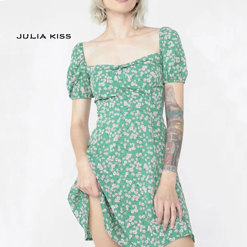 

Women Square Neck Floral Mini Dress With Button Details