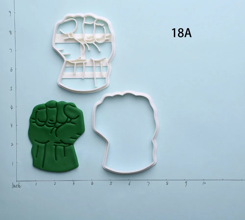 

Super Hero Hulk Cookie Cutter Custom Made 3D Printed Fondant Cupcake Cutter Set Cookie Stamp Set for Cake Decorating Tools