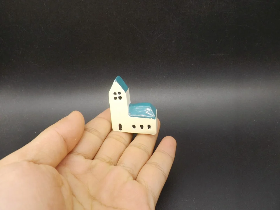 Tiny-B002 (1)