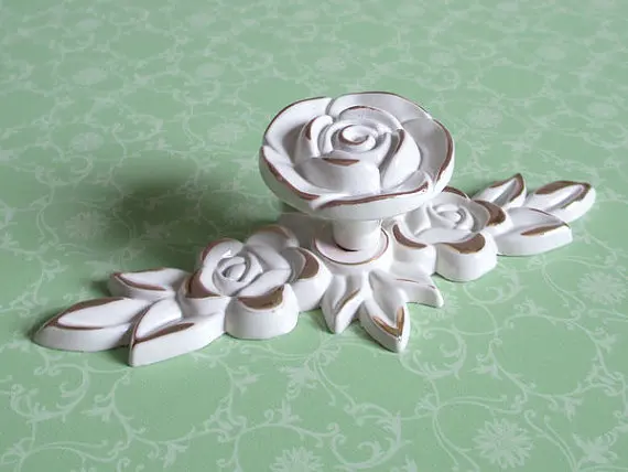 shabby chic dresser drawer knobs pulls handles creamy white gold