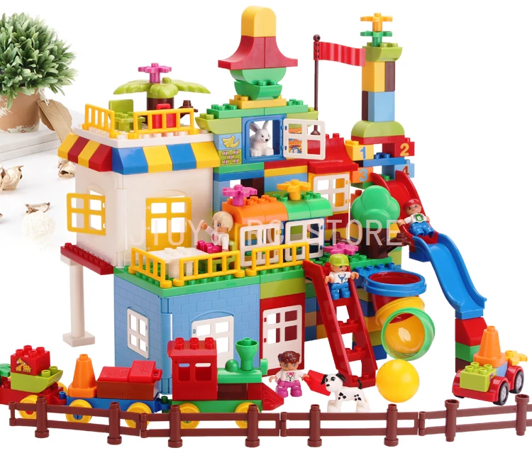 210pcs Big Size Castle Amusement Park Model Building Blocks Bricks Kids Toys Compatible With Legos HM183 (4)