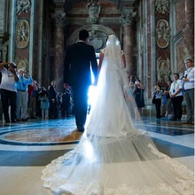 Винтажная Очаровательная прозрачная свадебная фата из тюля с кружевом свадебная фата, длинная Соборная вуаль с расческой