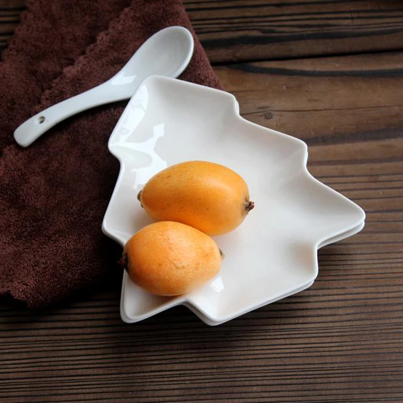 

1pcs/set Christmas Tree Ceramic Dinnerware Salad Cake Fruit Dessert Candy Saucer Dishes Porcelain Plates Tableware Sets