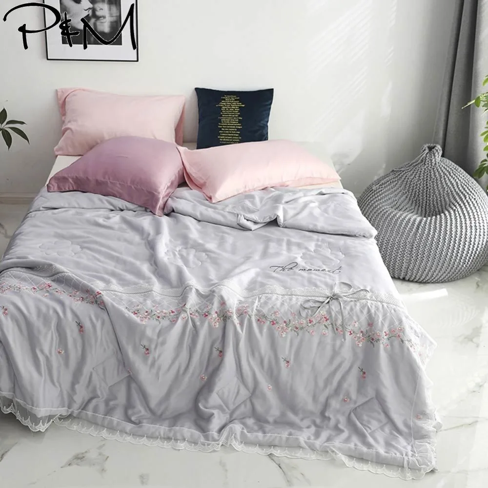 

2019 Grey Korea Floral Lace Air-condition Embroidery Comforter Thin Summer Quilt Artificial Silk Fabric Polyester Queen Size