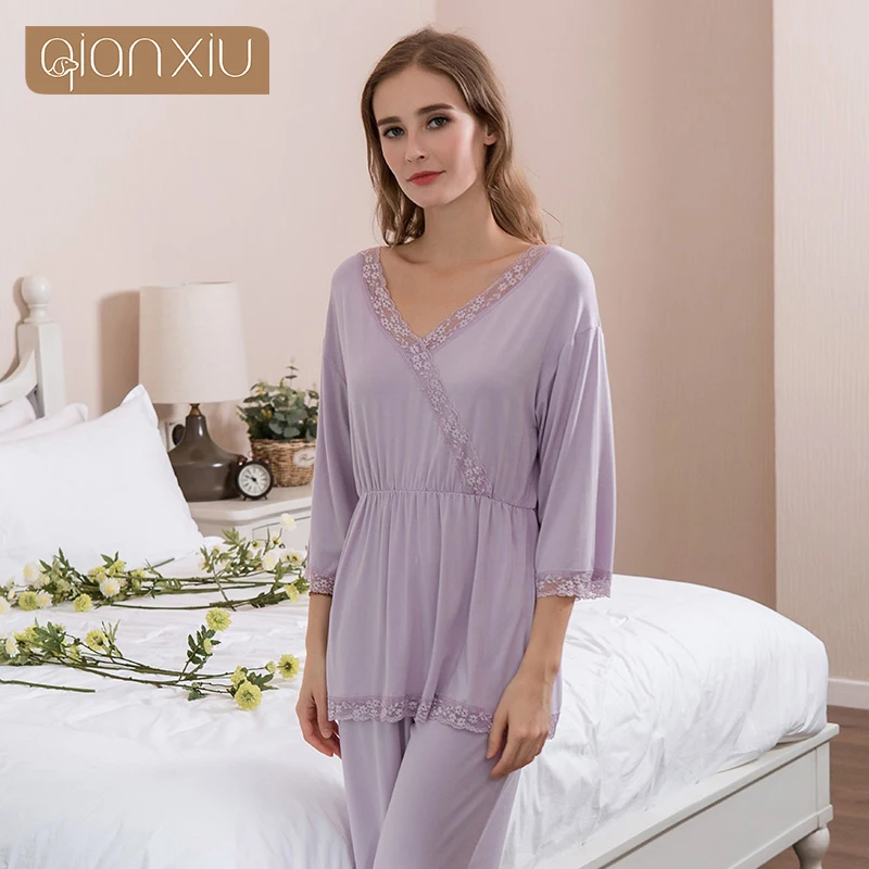 

2019 Summer Bamboo Homewear Women Sexy lace pajama sets Female Three Quarter T shirt + pants Ladies V-neck collar sleepwear suit