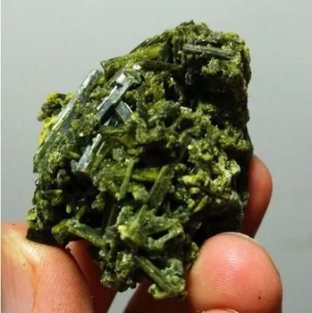 

61g Natural Green Tourmaline Crystal Rough Stone cluster Specimen