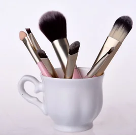 

by dhl or ems 100sets Makeup Brushes Set with Metal box Pink Cosmetics Makeup Palette Highlighter Powder Foundation brushes new