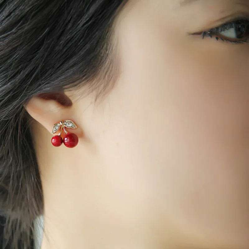 Korean version of the anti allergic earrings fashion personality wild