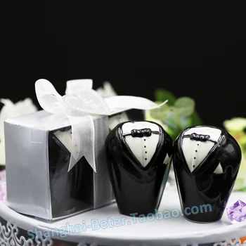 

Free Shipping novelty Groom and Groom Salt and Pepper Shakers Favors Wedding Gifts