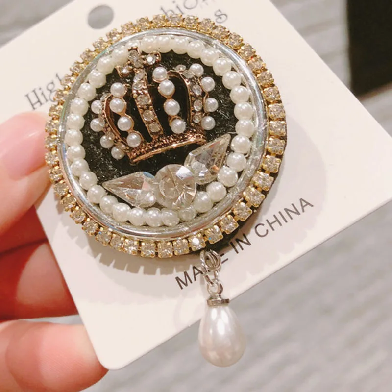 

Korean version of the round crown exquisite brooch brooch scarf shawl button brooch FY18112203