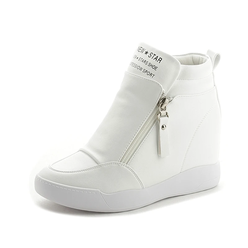 Women Skateboarding shoes Slip-On outdoor walking Shoes jogging sneakers White Black Board Shoes women shoes sports board shoes