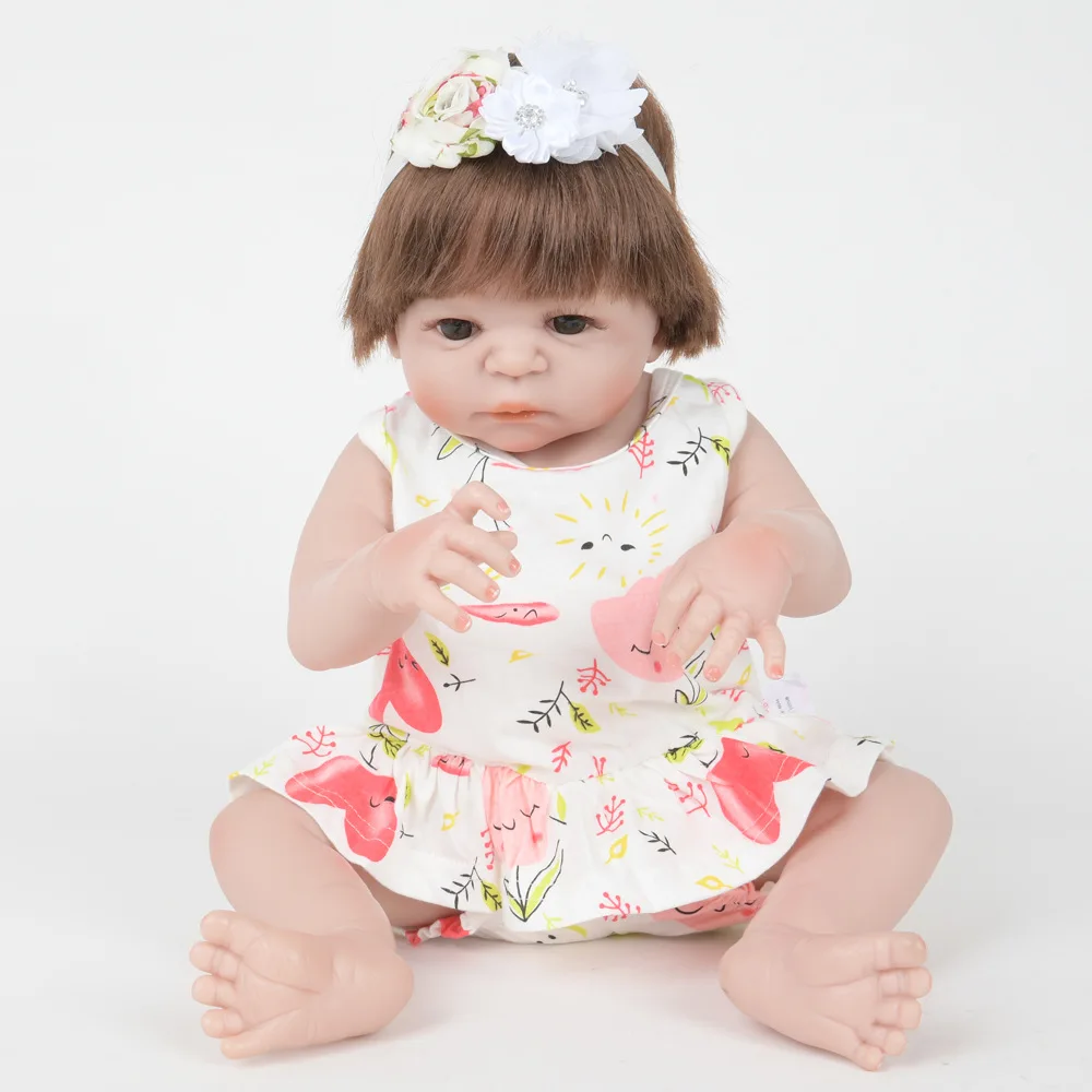 

22 inches Realistic Silicone Reborn Doll Lovely Newborn Baby Girl Doll with Cloth Body Toy for Kids Birthday Xmas Gift Bebe