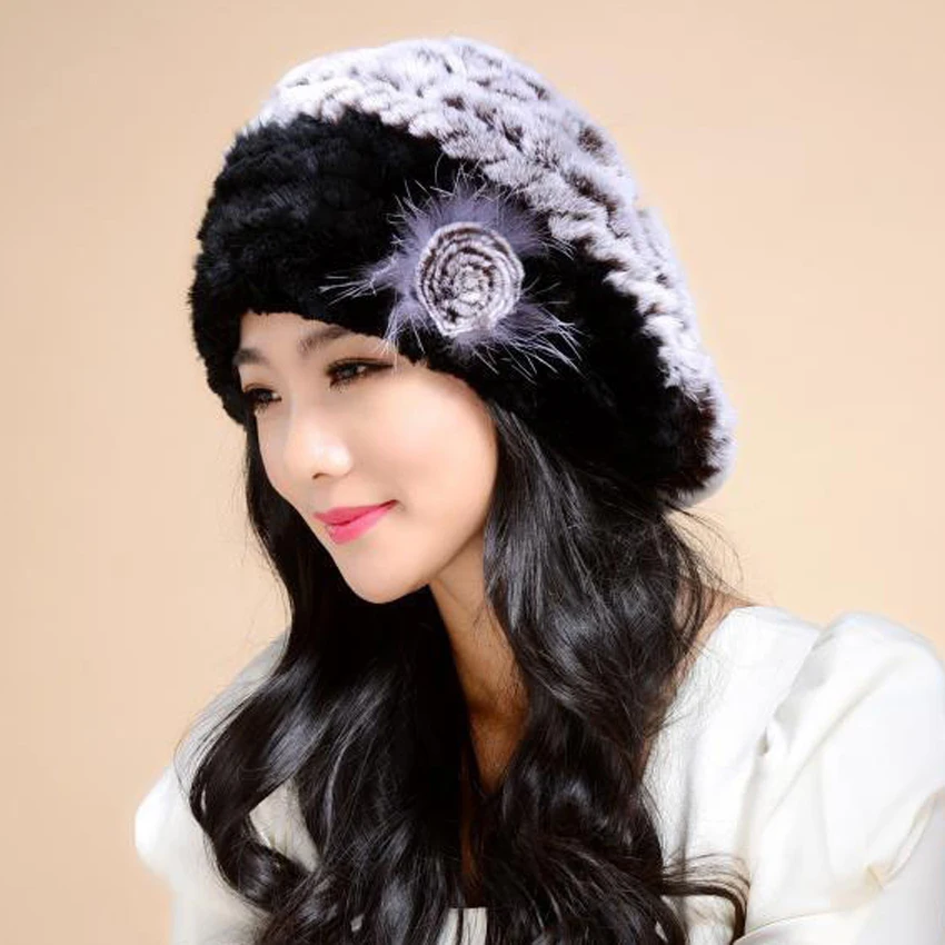 Ceny YCFUR zimowe ciepłe berety kapelusze dla kobiet dzianiny prawdziwe futro królika rex czapki czapki z Silver Fox futro kwiat Beret panie