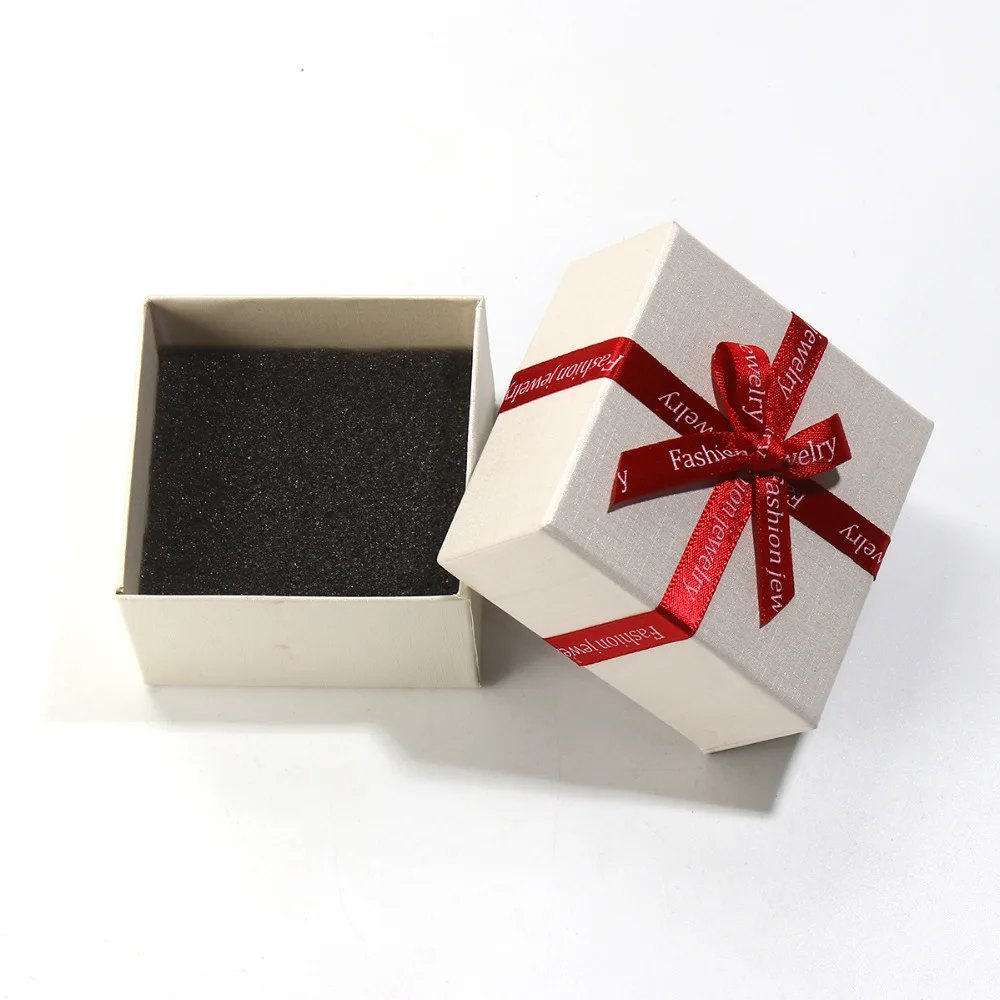 

DoreenBeads Paper Jewelry Bracelets Necklace Earrings Gift Boxes White & Red Bowknot Pattern Christmas Gifts Packing, 2 PCs