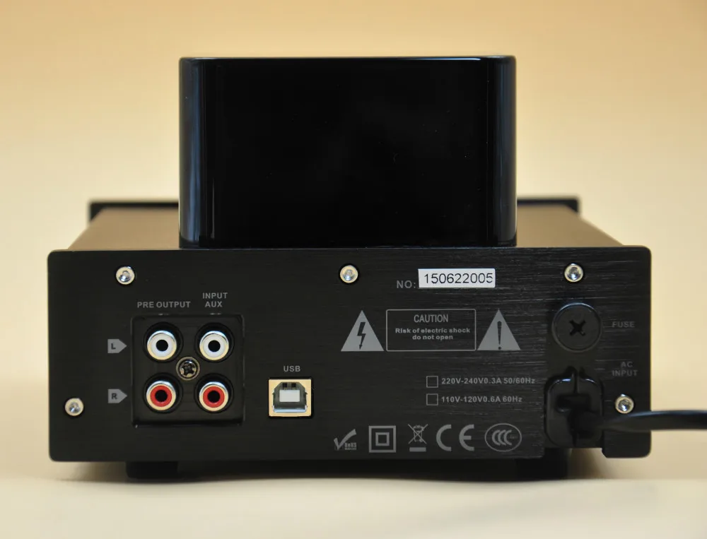 Mistral HP-509 Class A Vacuum Tube Headphone Amplifier, Preamp with 24bit /192kHz DAC Mistral HP-509 Class A Vacuum Tube Headphone Amplifier, Preamp with 24bit /192kHz DAC
