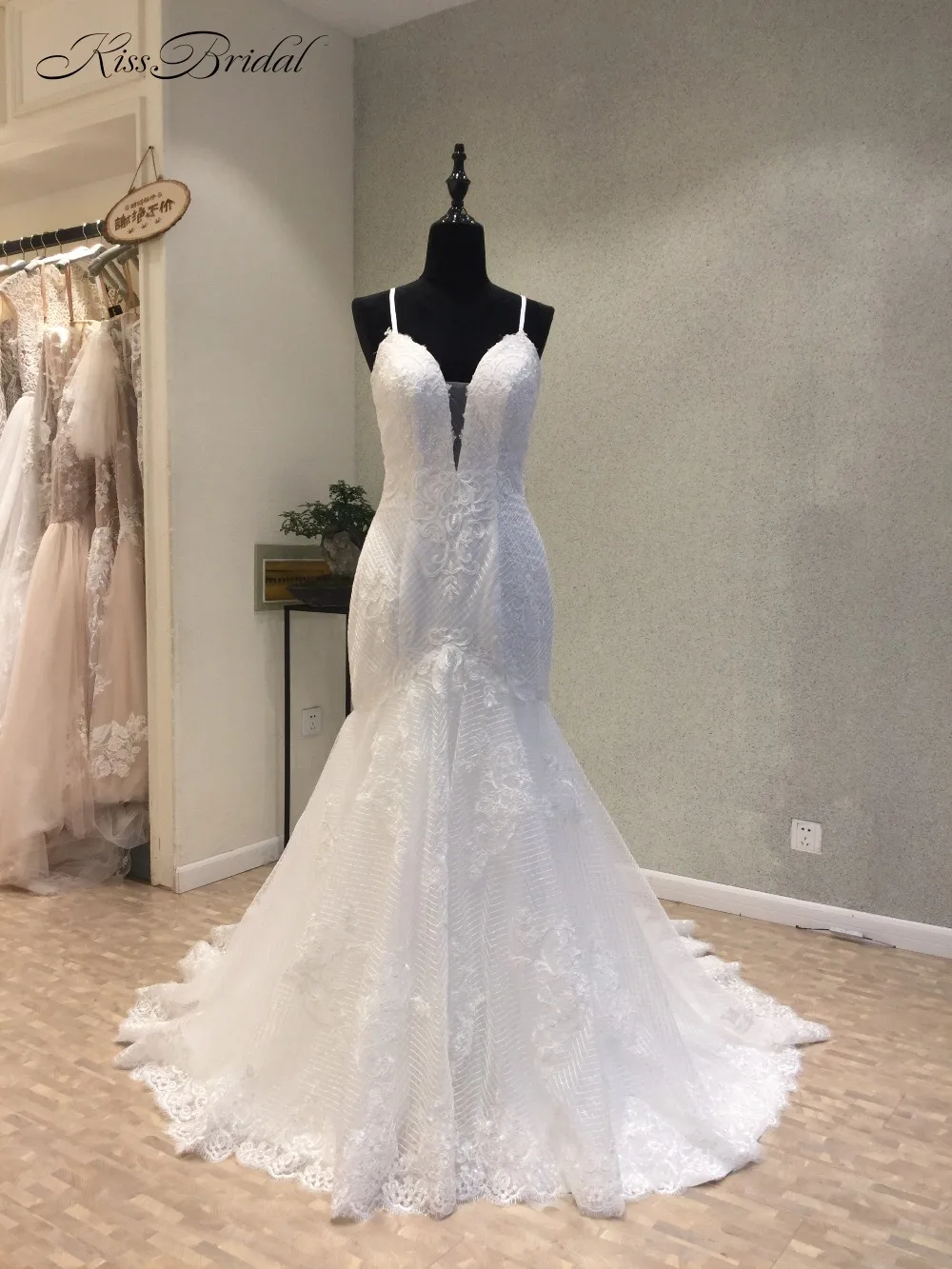 

New Arrival Backless Wedding Dresses 2020 Sweetheart Spaghetti Strap Court Train Appliques Tulle Mermaid Wedding Dress Vestidos