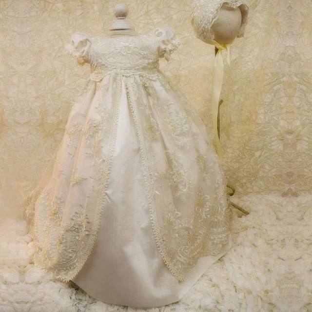 Cheap Baby Girl Christening Gowns Luxury High Quality Lace O-Neck A-line Short Sleeve Appliques New Arrival Baby Birthday Baptism Gown