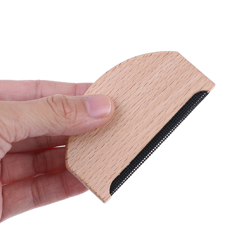 

1pcs Portable Wooden Lint Trimmer Shaver Comb Wooden Fabric Clothes Cashmere Sweater Lint Removers Manual Garment Care