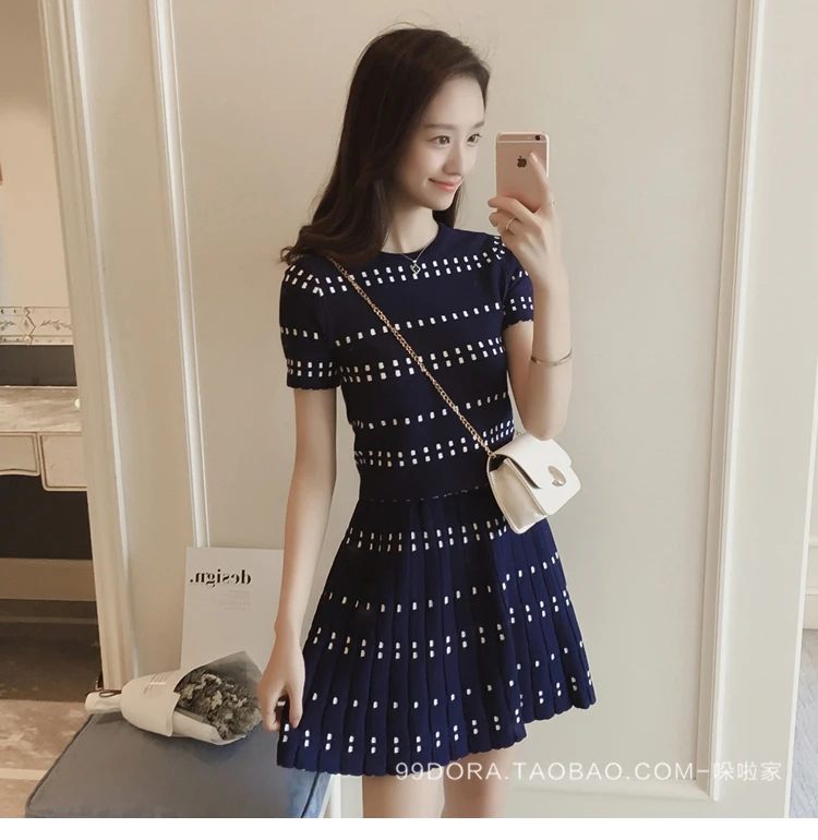 women's sets New Fashion Women's Spring Thin Knitted Striped Crop Top and Mini Skirt Suit Set Two-piece Girl's Skirt Summer Clothing Sets sweat suits women