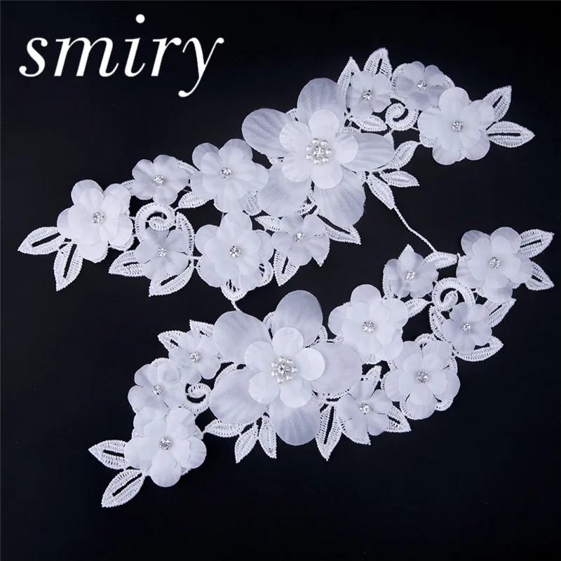 

Handmade 3D Lace Appliques Beaded Lace Flowers Embroidered Ivory Lace Patches with Rhinestones Sewing for Wedding Dress
