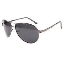 Поляризационные мужские солнцезащитные очки Hd видения вождения очки Круглый Простой стиль автомобиля интимные аксессуары